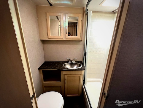 2019 Winnebago Towables Minnie 2500FL RV Photo 4