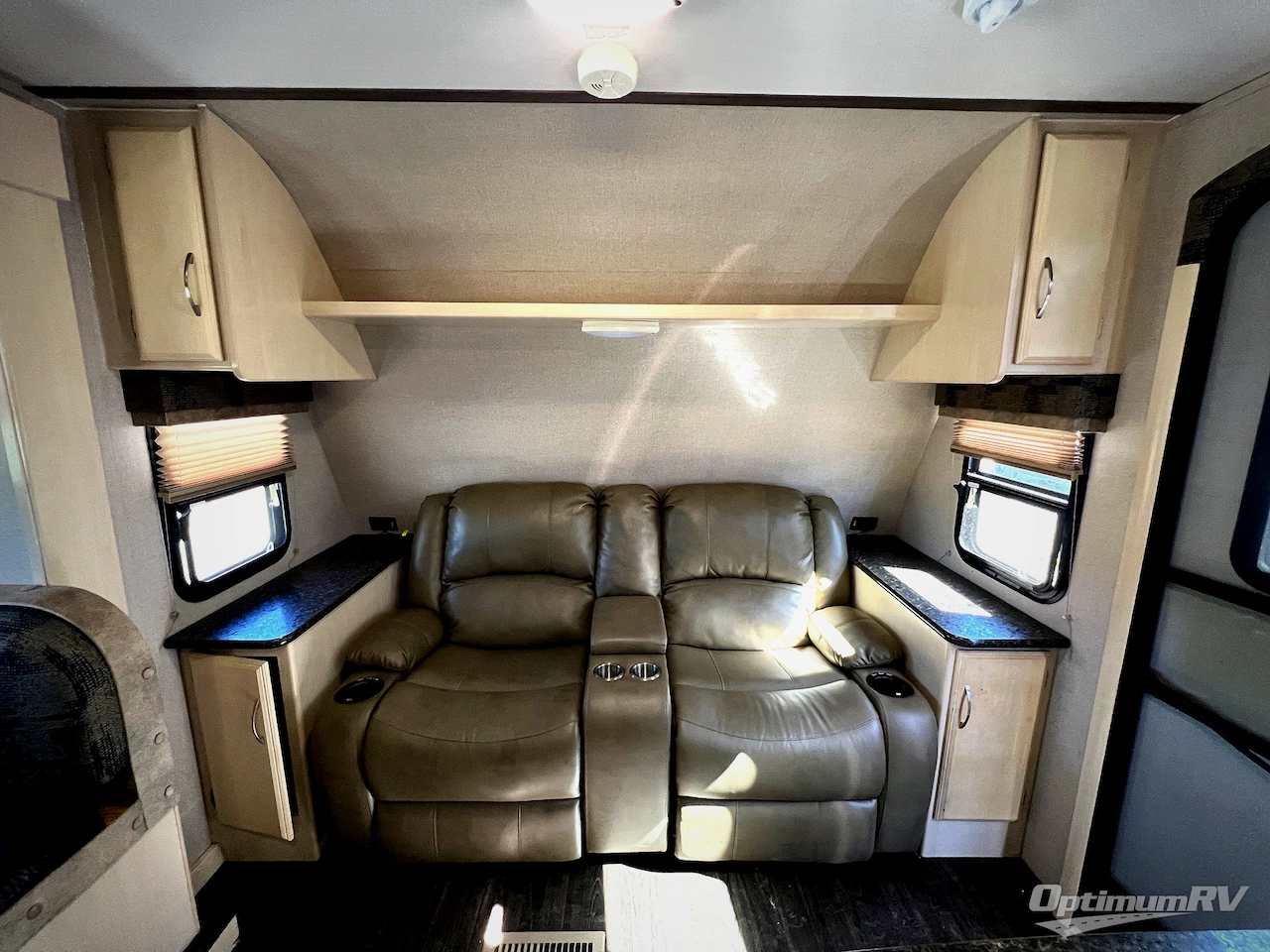2019 Winnebago Towables Minnie 2500FL Photo 6