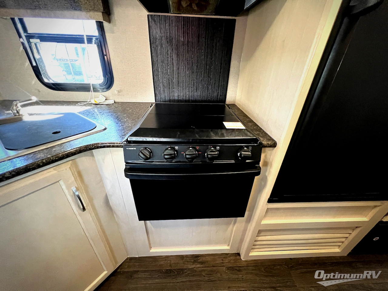 2019 Winnebago Towables Minnie 2500FL Photo 11