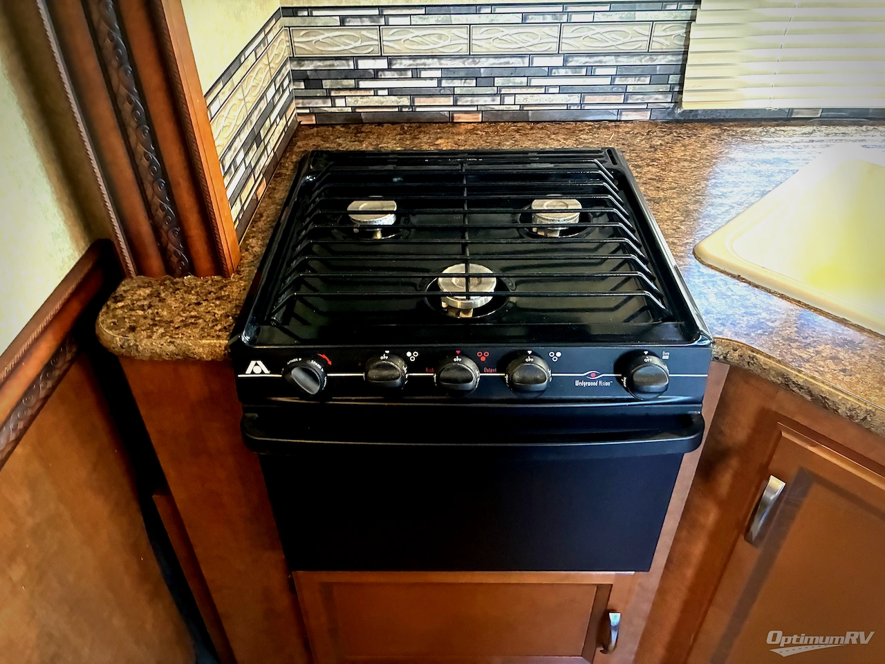 2014 Thor Chateau 28Z Photo 7