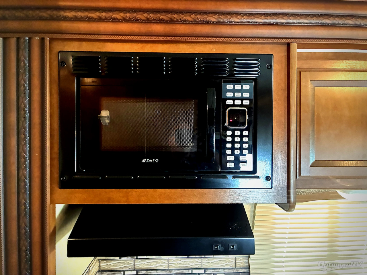 2014 Thor Chateau 28Z Photo 9