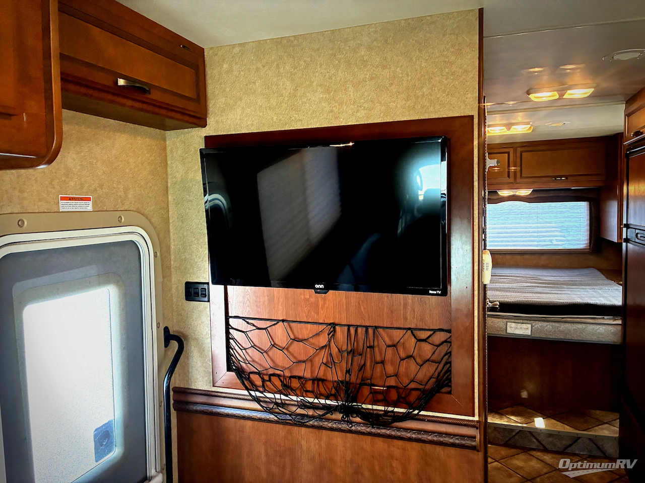 2014 Thor Chateau 28Z Photo 12
