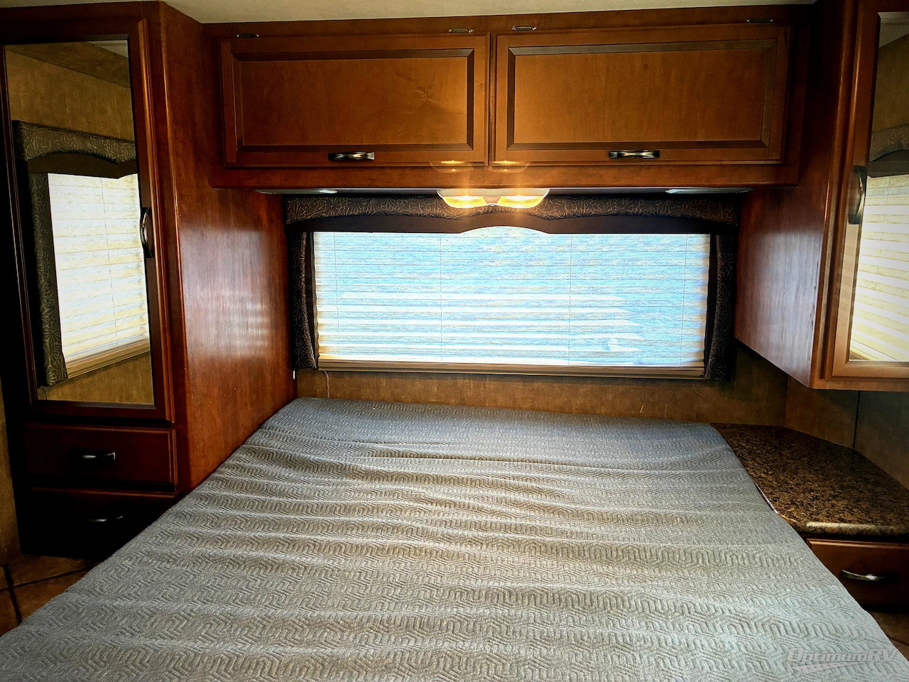 2014 Thor Chateau 28Z Photo 14