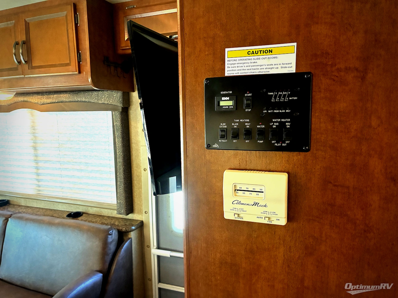 2014 Thor Chateau 28Z Photo 21