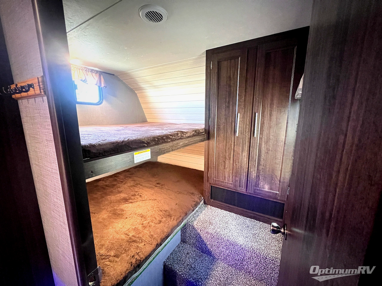 2018 CrossRoads Zinger ZR320FB Photo 5