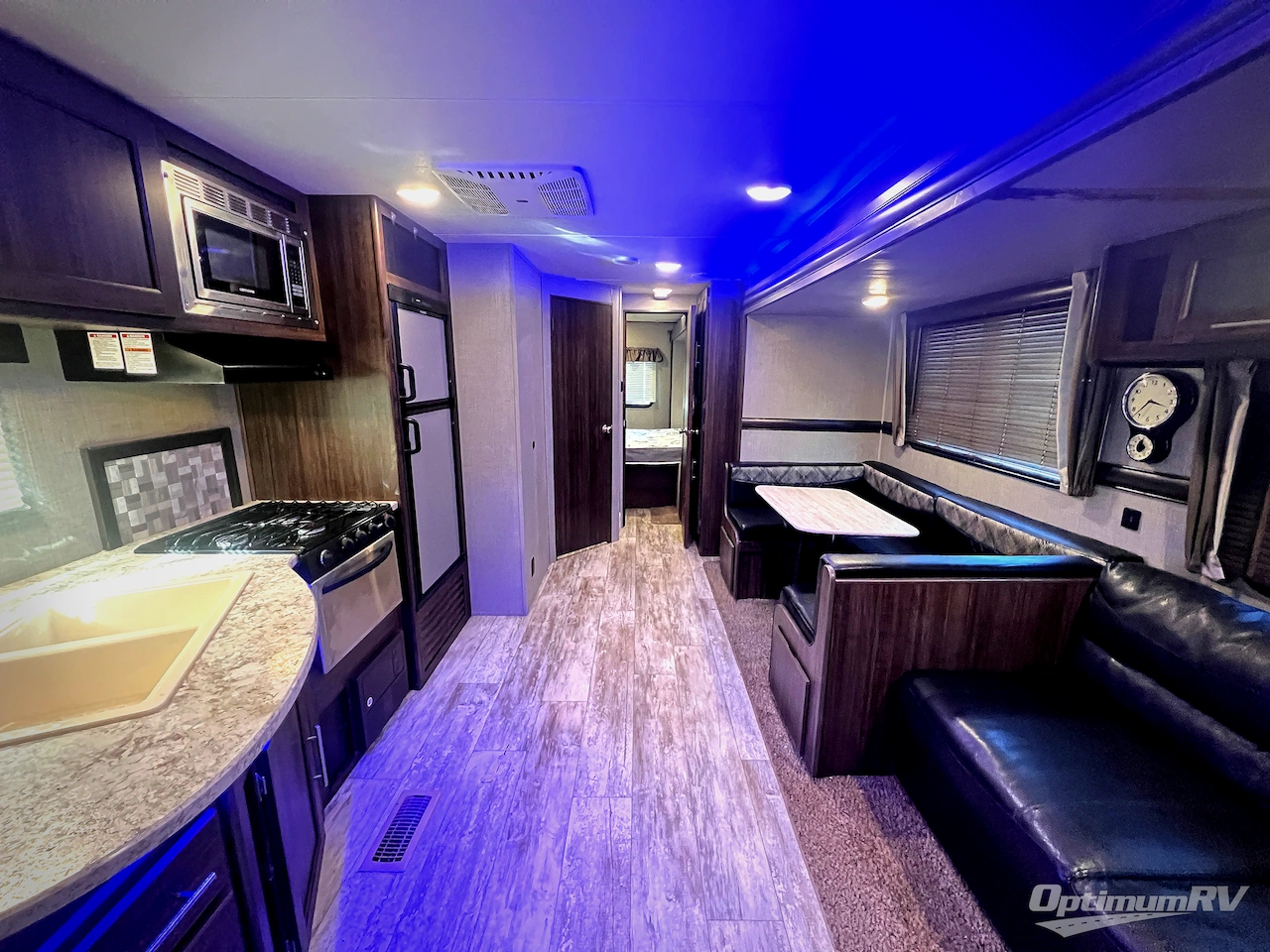 2018 CrossRoads Zinger ZR320FB Photo 4