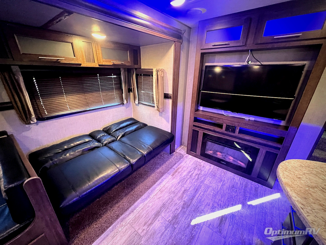 2018 CrossRoads Zinger ZR320FB Photo 12