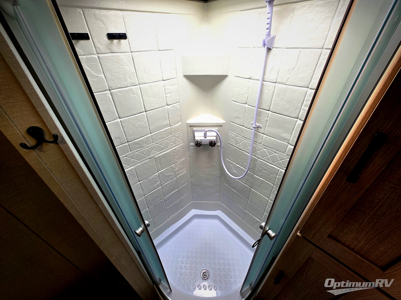 2022 Coachmen Apex Ultra-Lite 265RBSS Photo 18