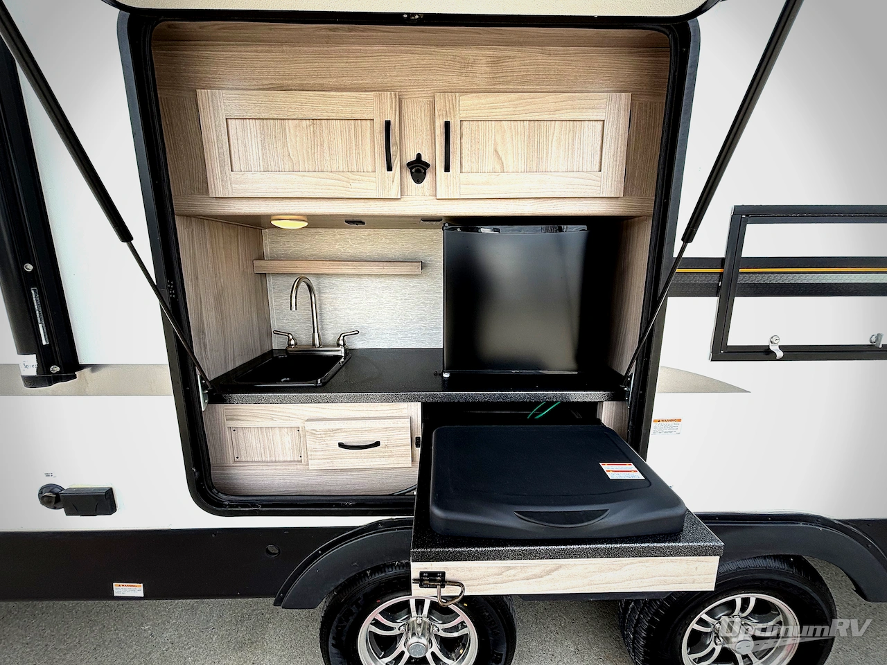2022 Coachmen Spirit Ultra Lite 2963BH Photo 14