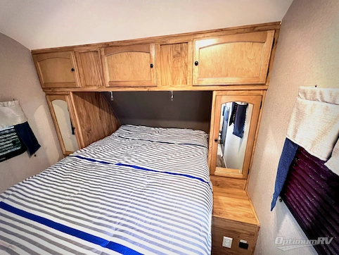 2018 Coachmen Freedom Express Ultra Lite 231RBDS RV Photo 3