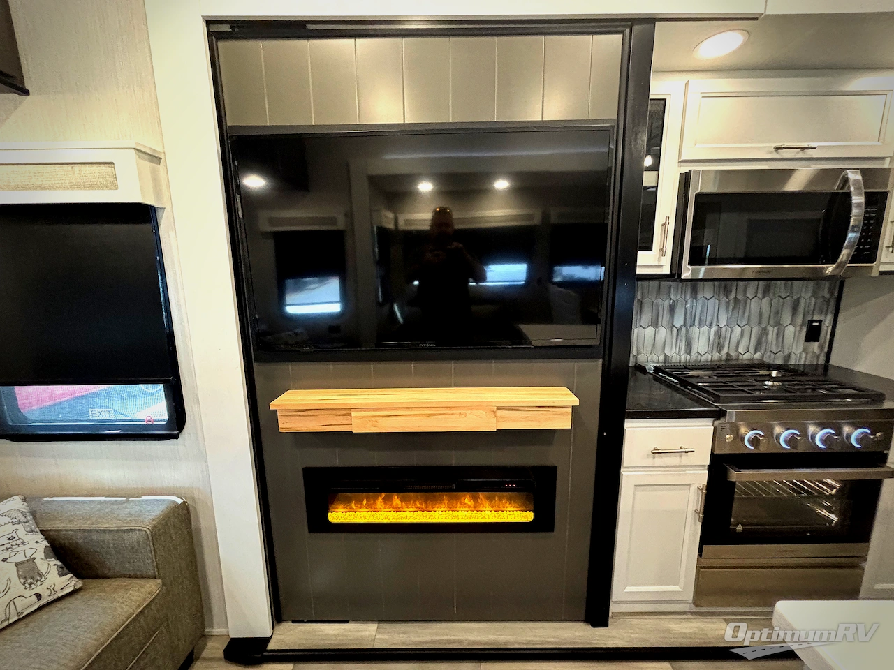 2024 Forest River Cedar Creek 377BH Photo 8