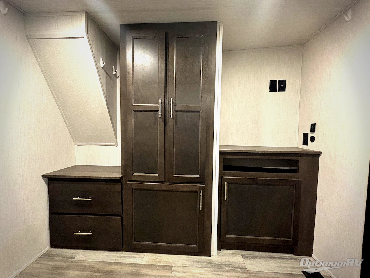 2024 Forest River Cedar Creek 377BH Photo 15