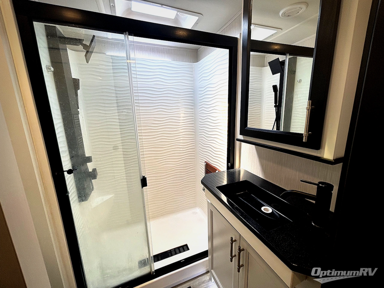 2024 Forest River Cedar Creek 377BH Photo 18