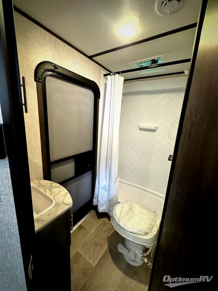 2021 Dutchmen Coleman Lantern Series 263BH Photo 7