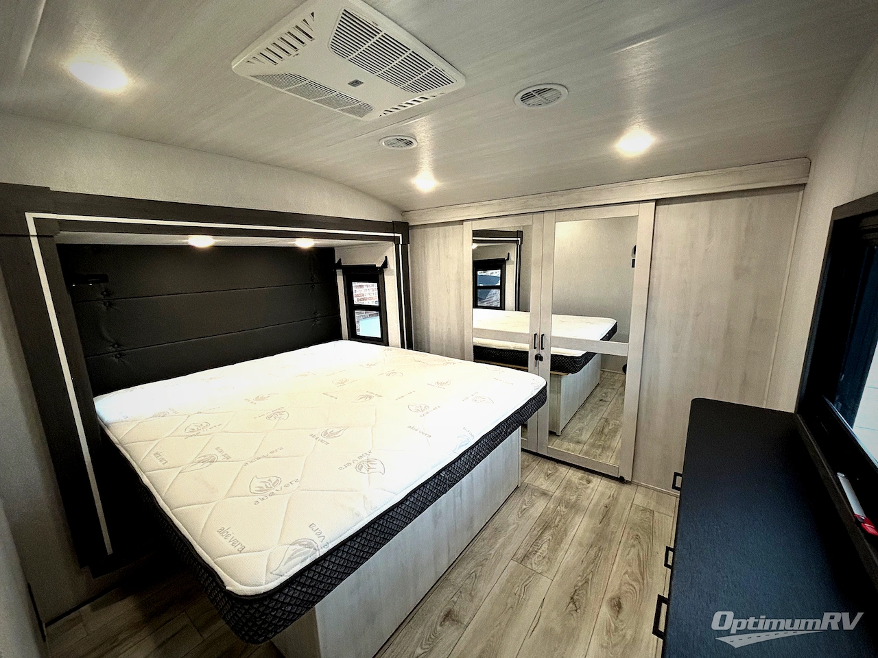 2025 East To West Tandara 386MB-OK Photo 18