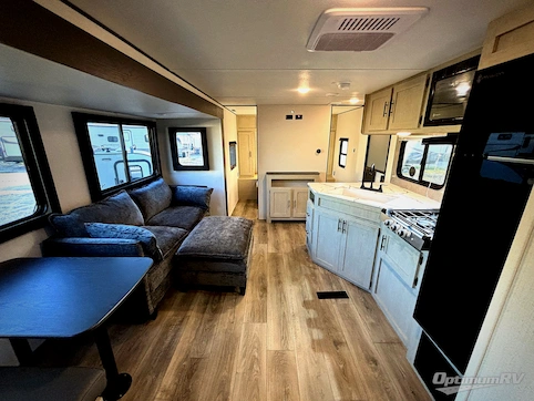 2025 Shasta i-5 Edition 530QB RV Photo 2