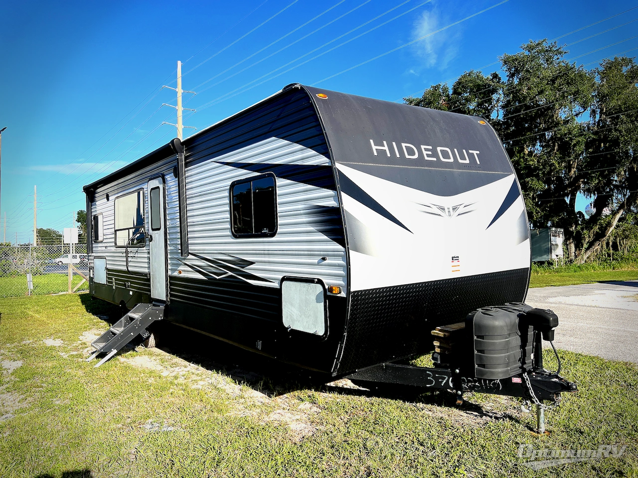 2021 Keystone Hideout 28RKS Photo 1