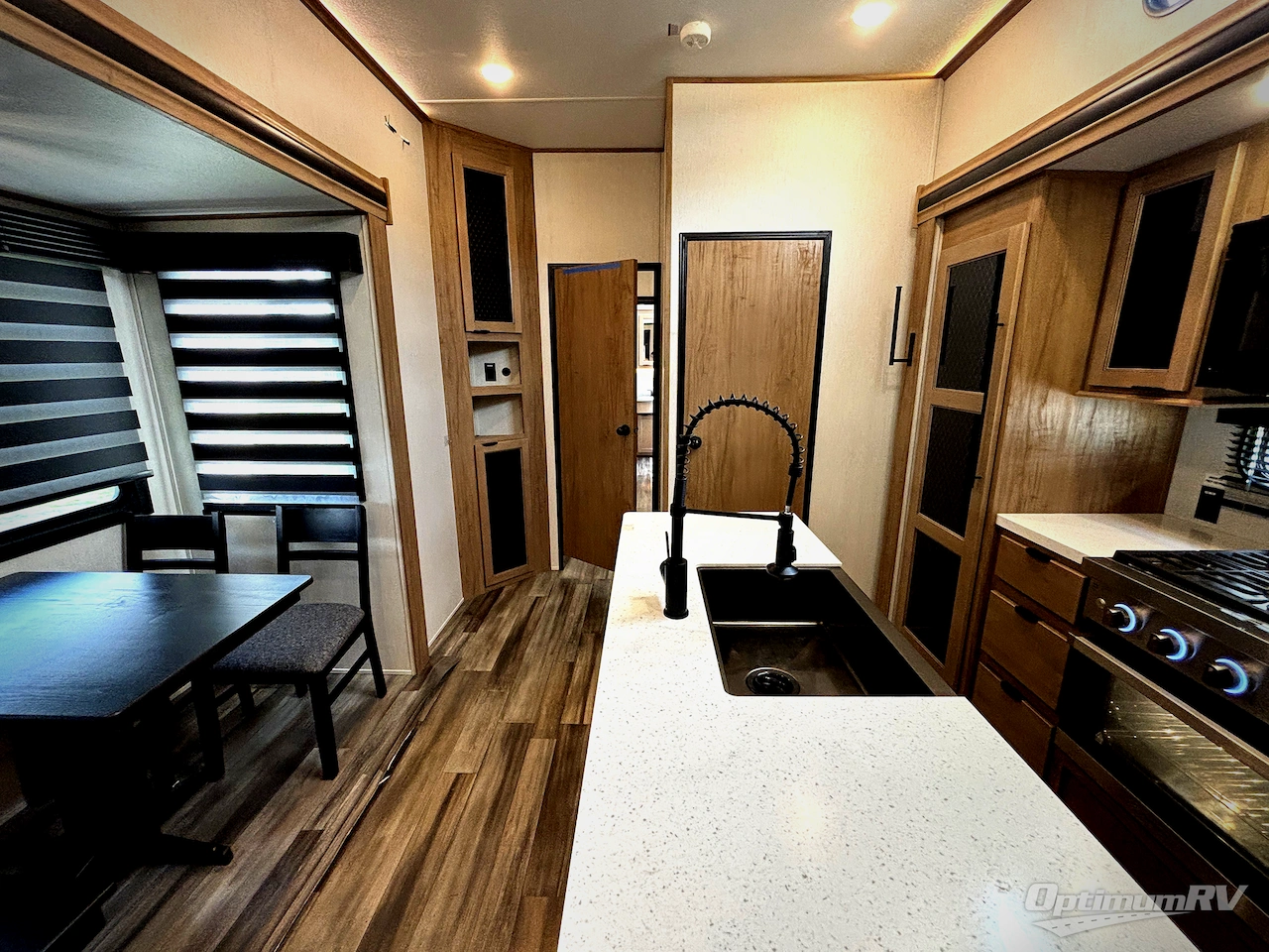 2024 Forest River Sabre 37FLH Photo 4