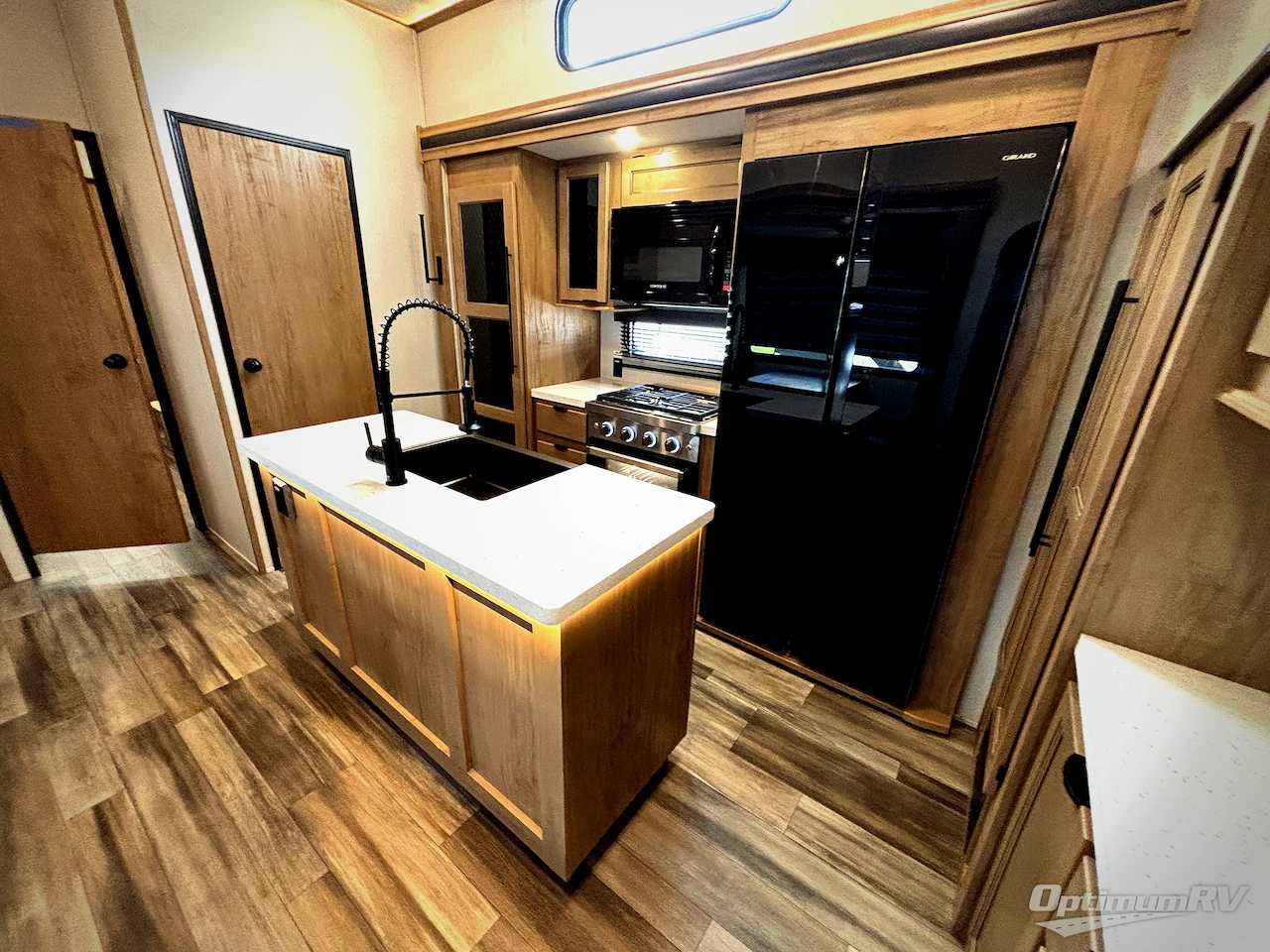 2024 Forest River Sabre 37FLH Photo 14