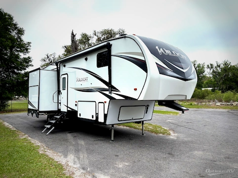 Used 2020 Forest River Wildcat 322RK Featured Photo