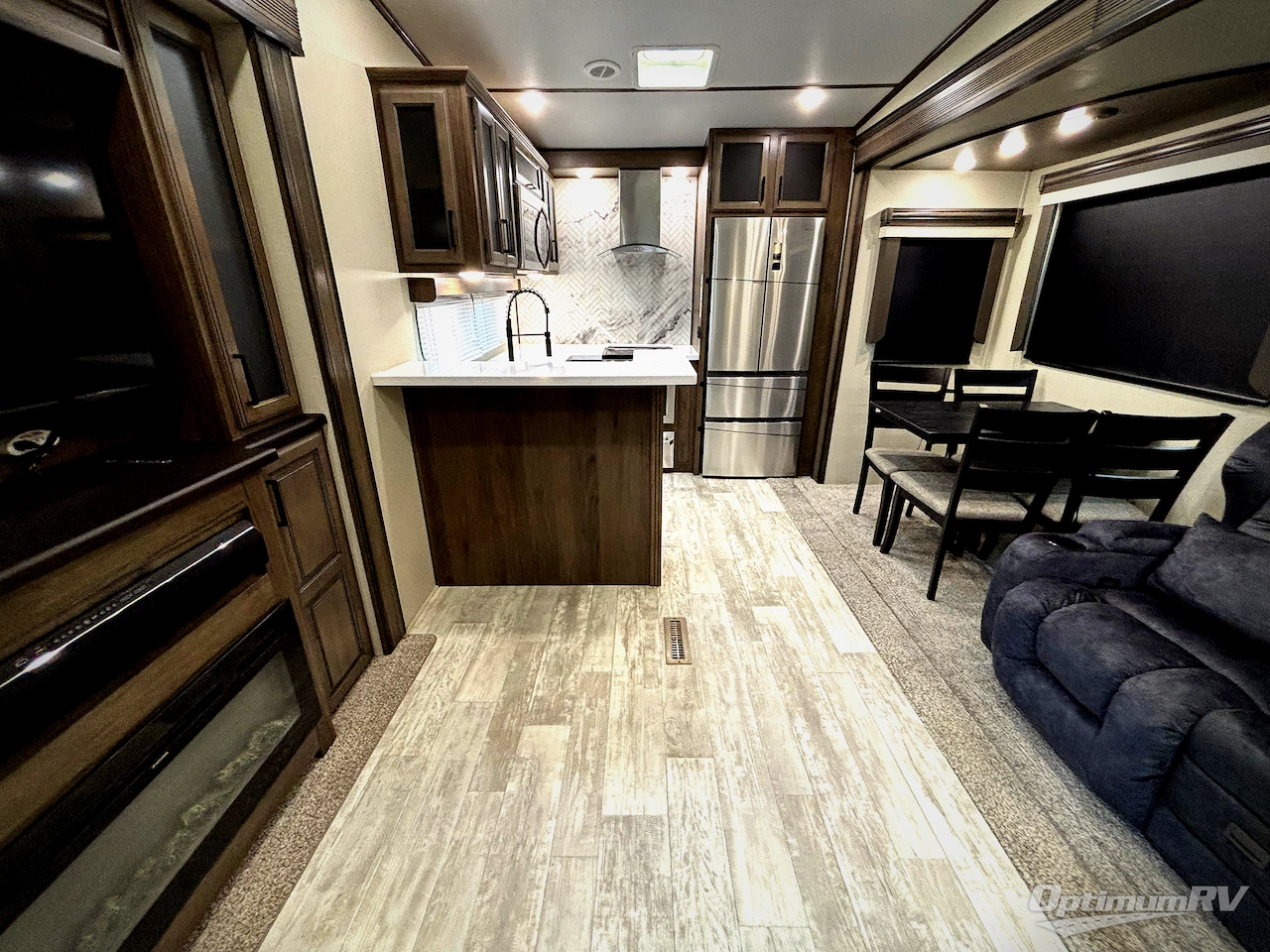 2020 Forest River Wildcat 322RK Photo 4