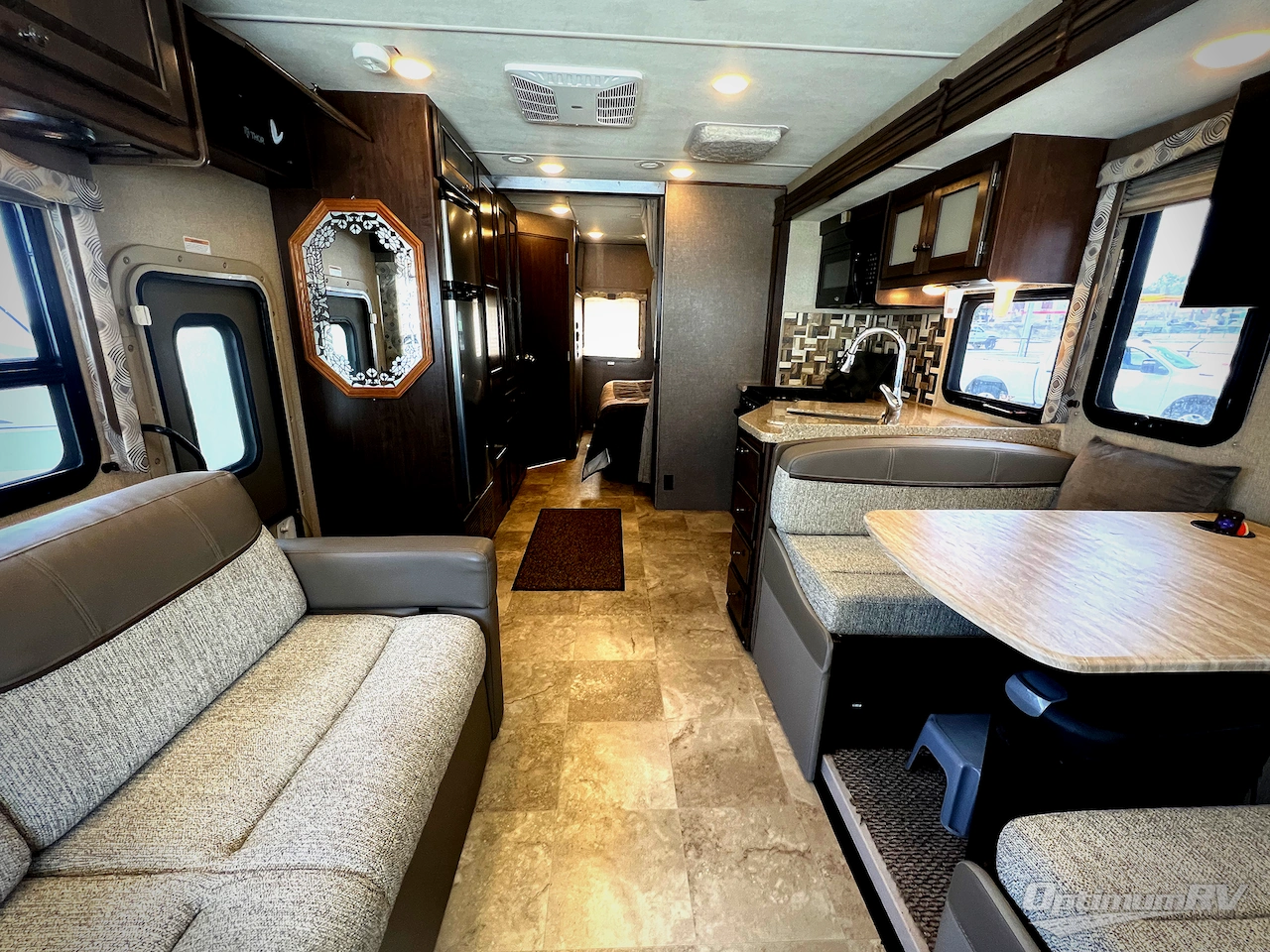 2018 Thor Windsport 27B Photo 4