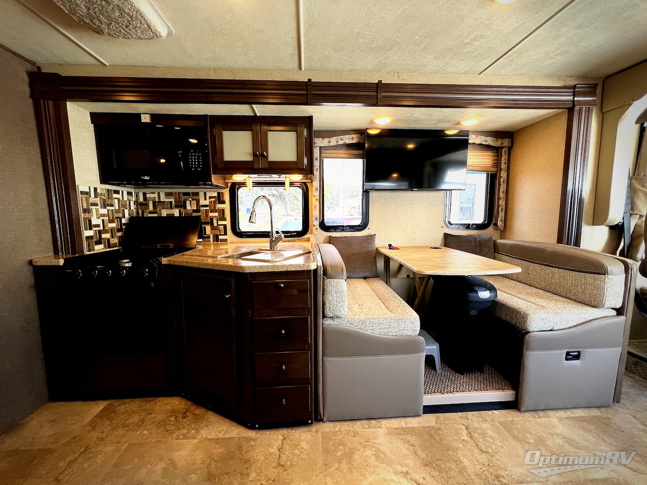 2018 Thor Windsport 27B Photo 10