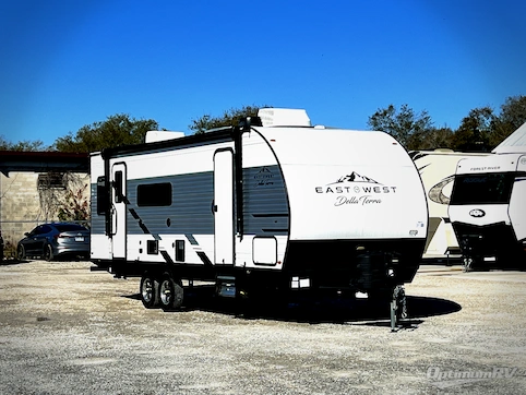 Used 2024 East To West Della Terra 251RD Featured Photo