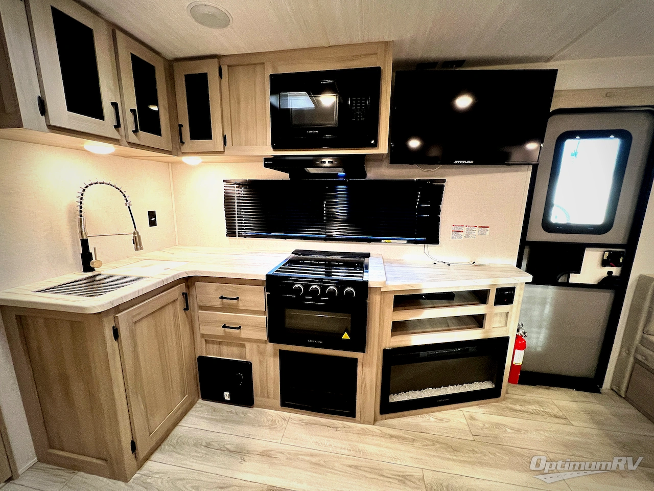 2024 East To West Della Terra 251RD Photo 10