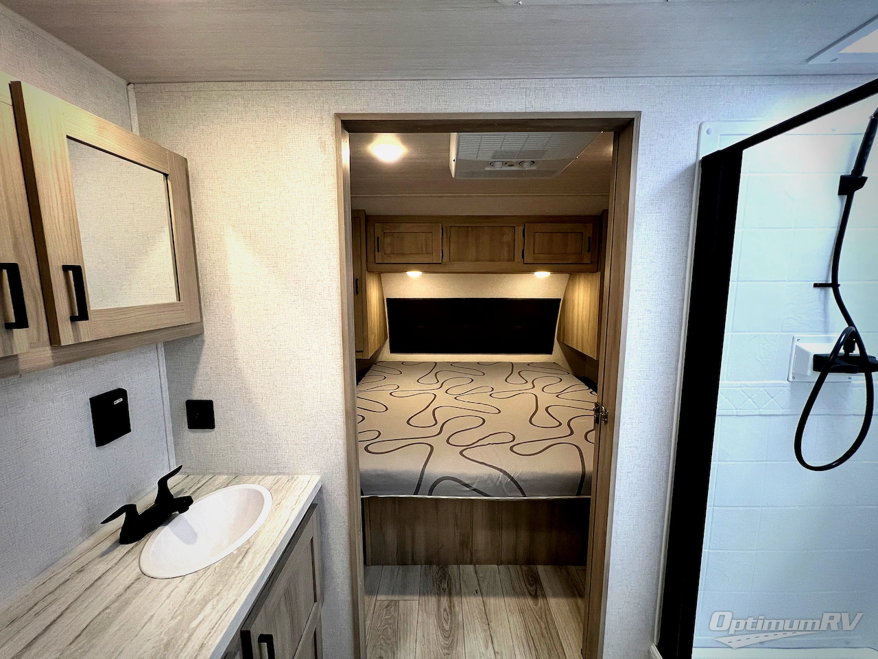 2024 East To West Della Terra 251RD Photo 15