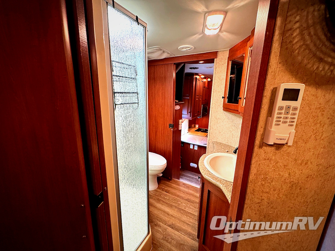 2011 Heartland Cyclone 300C Photo 29