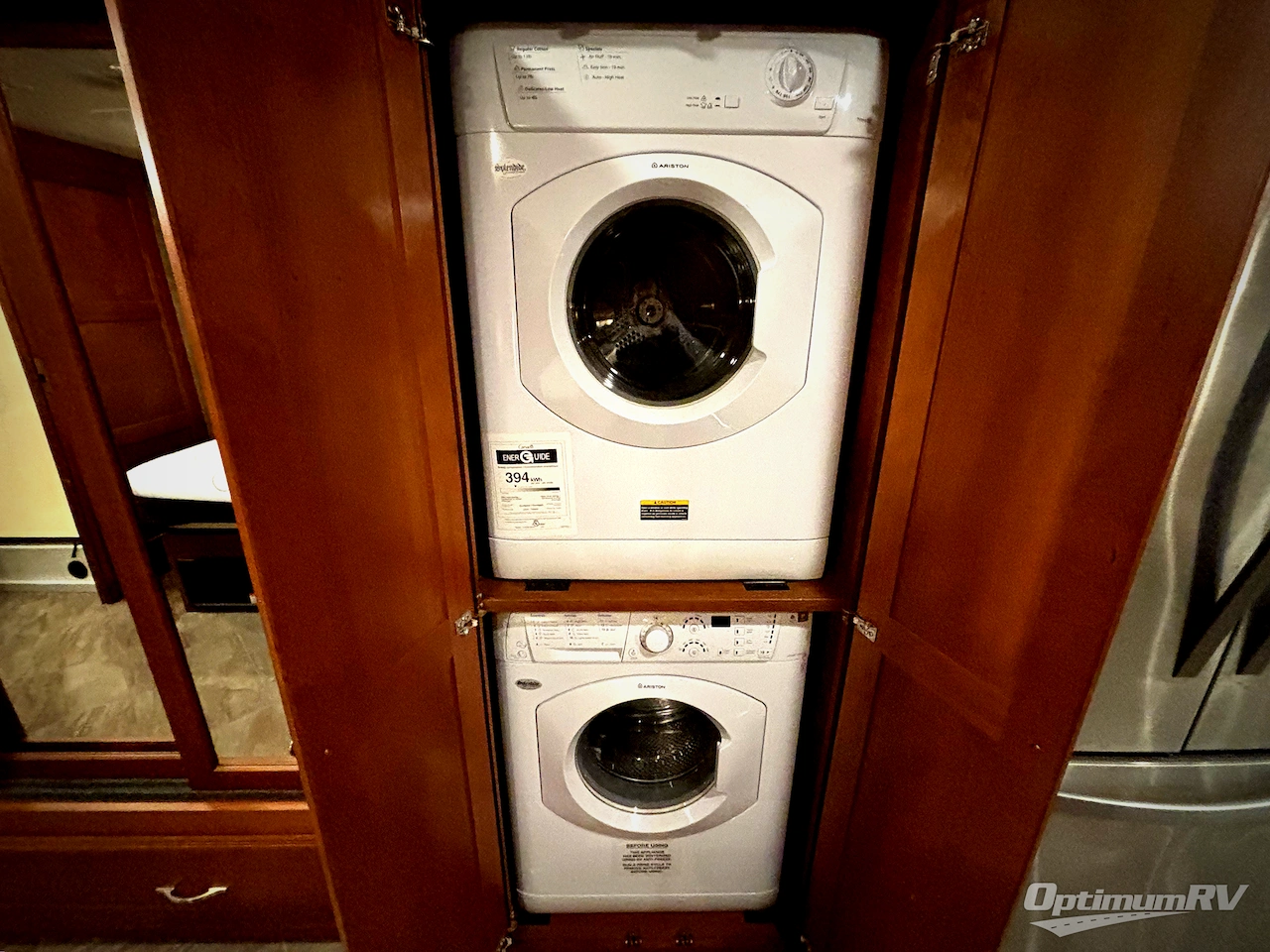 2016 Winnebago Adventurer 37F Photo 17