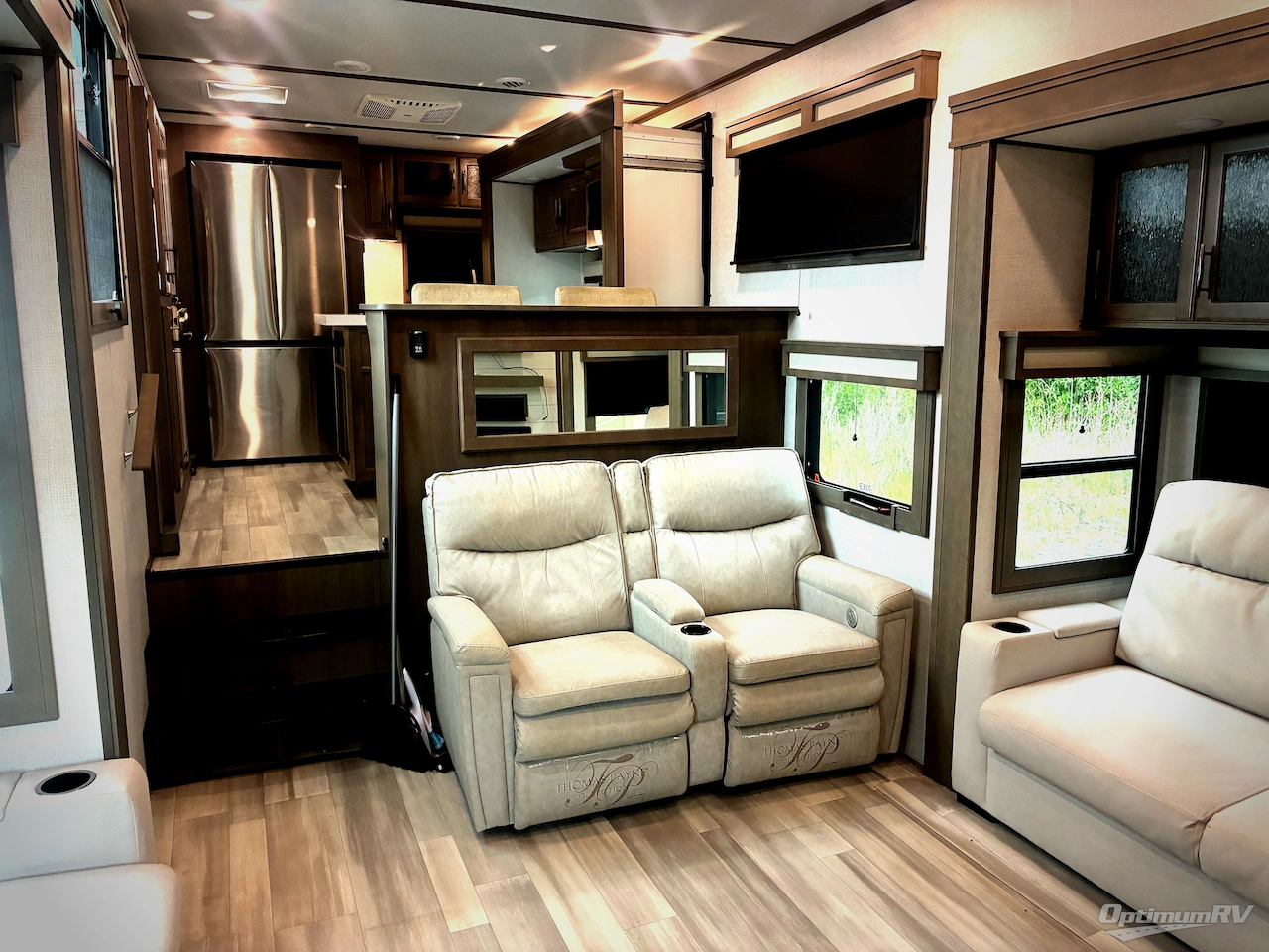 2023 Grand Design Solitude 390RK Photo 4