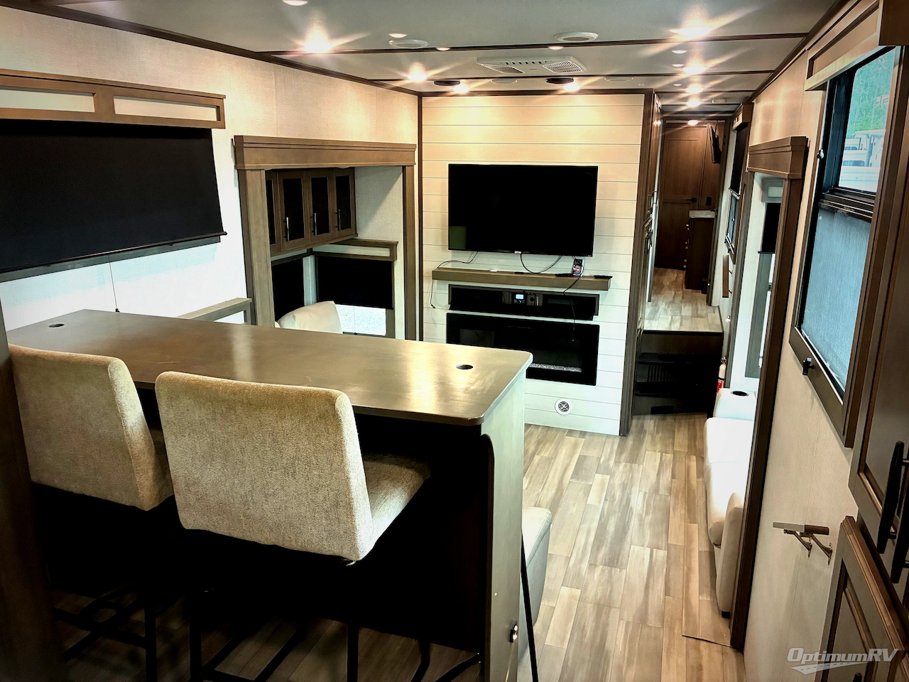 2023 Grand Design Solitude 390RK Photo 10