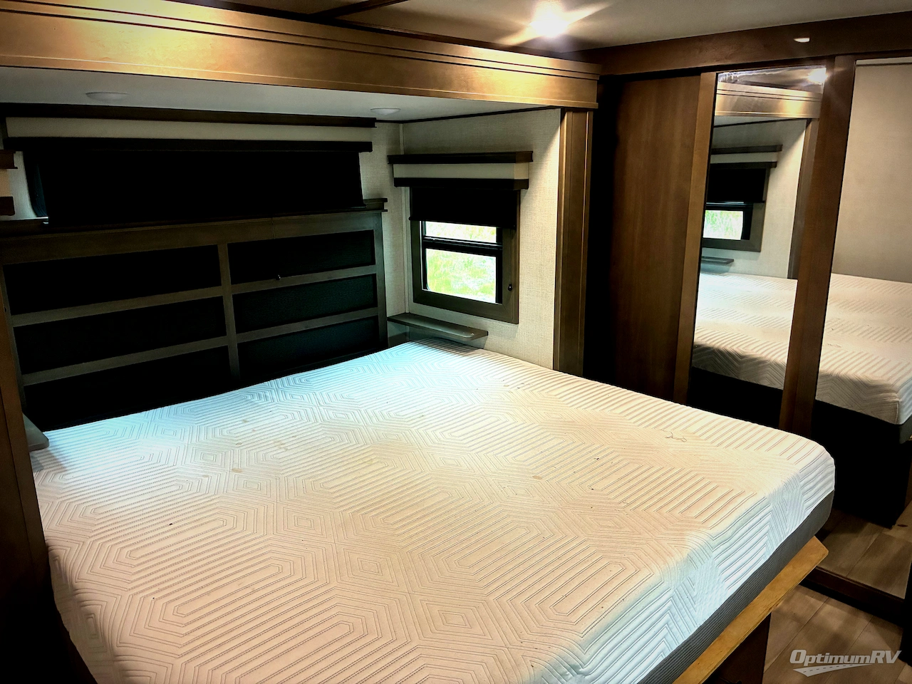 2023 Grand Design Solitude 390RK Photo 11