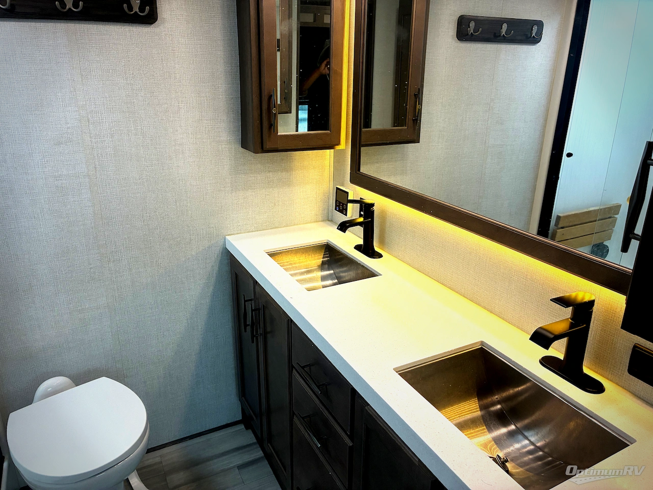2023 Grand Design Solitude 390RK Photo 13