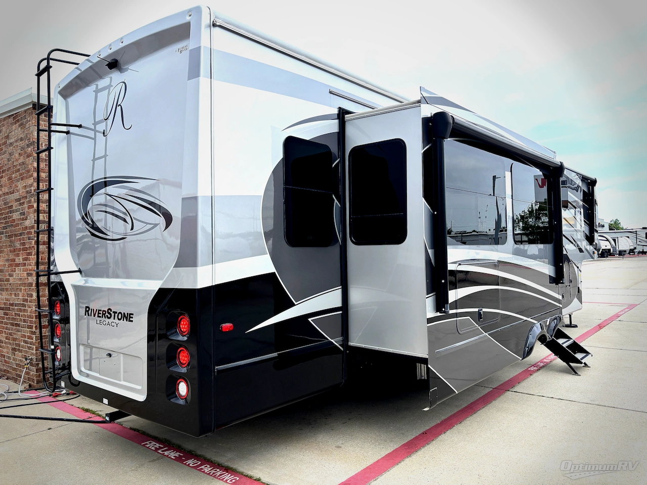 2023 Forest River RiverStone 39RKFB Photo 2