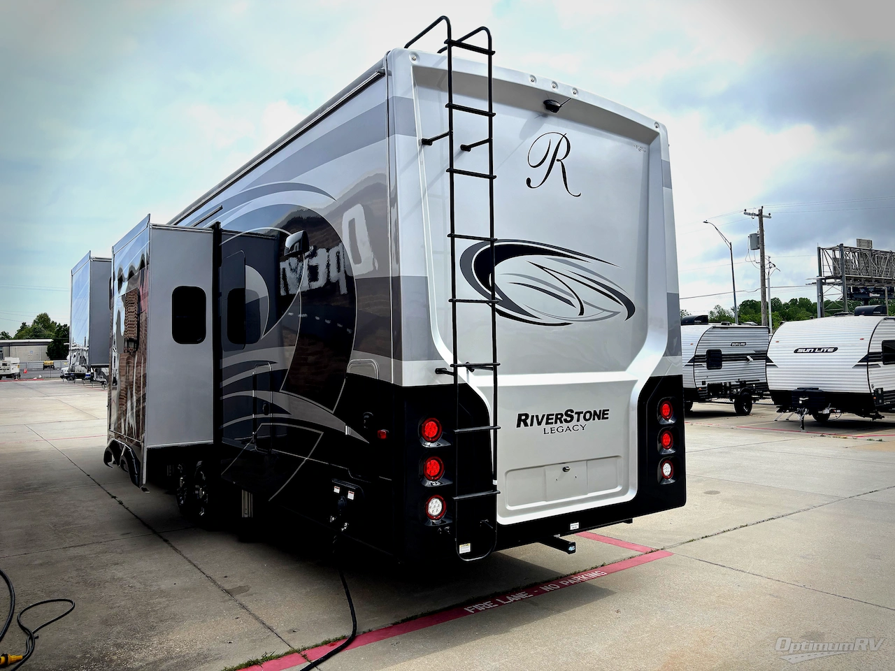 2023 Forest River RiverStone 39RKFB Photo 3