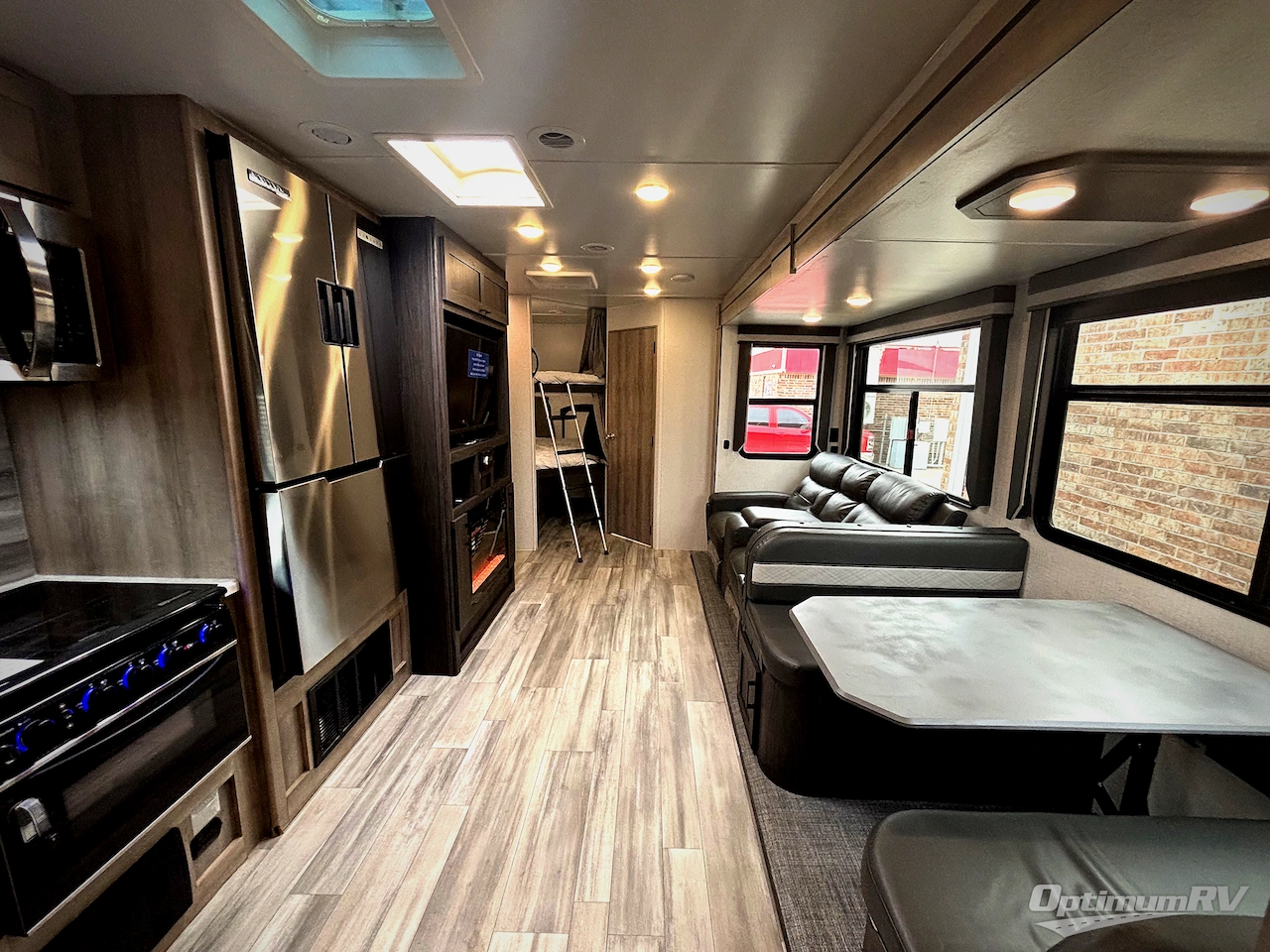 2022 Winnebago Towables Voyage 3033BH Photo 6