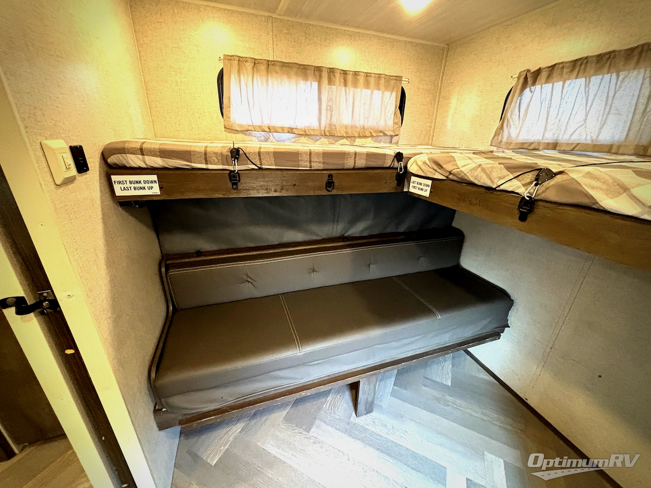 2022 Forest River Wildwood 29VBUD Photo 15