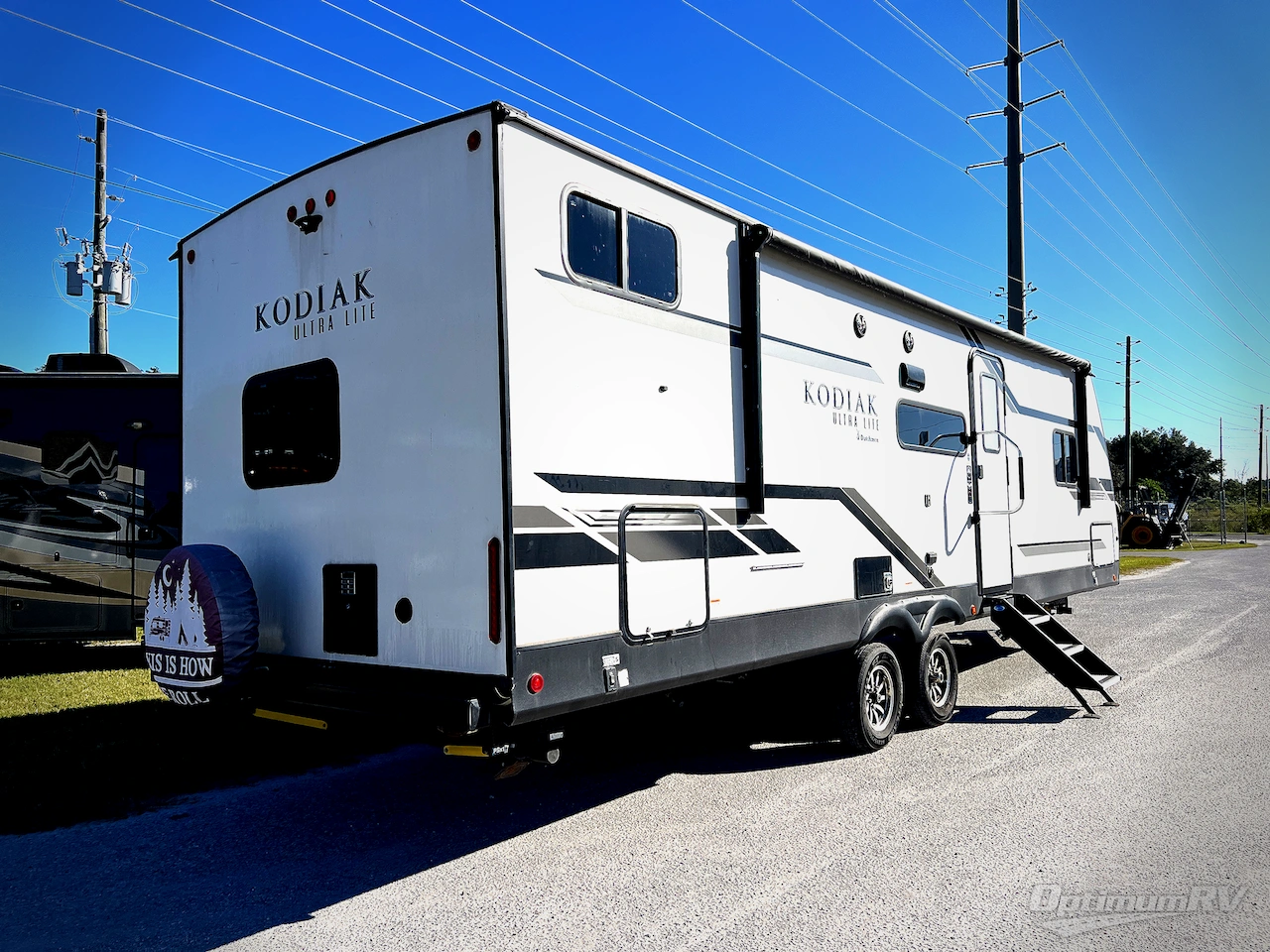 2021 Dutchmen Kodiak Ultra-Lite 296BHSL Photo 3
