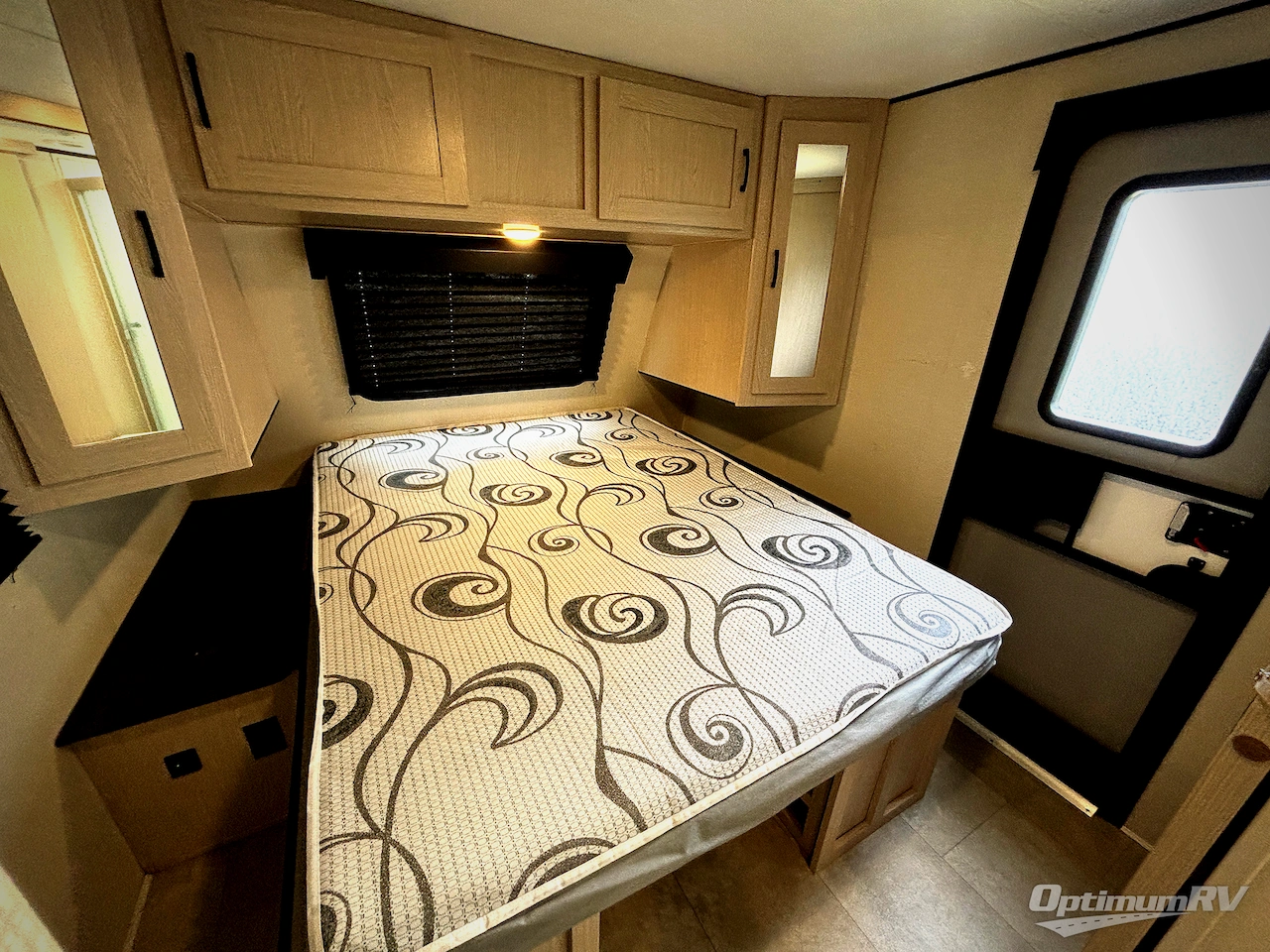 2022 Coachmen Apex Ultra-Lite 266BHS Photo 7