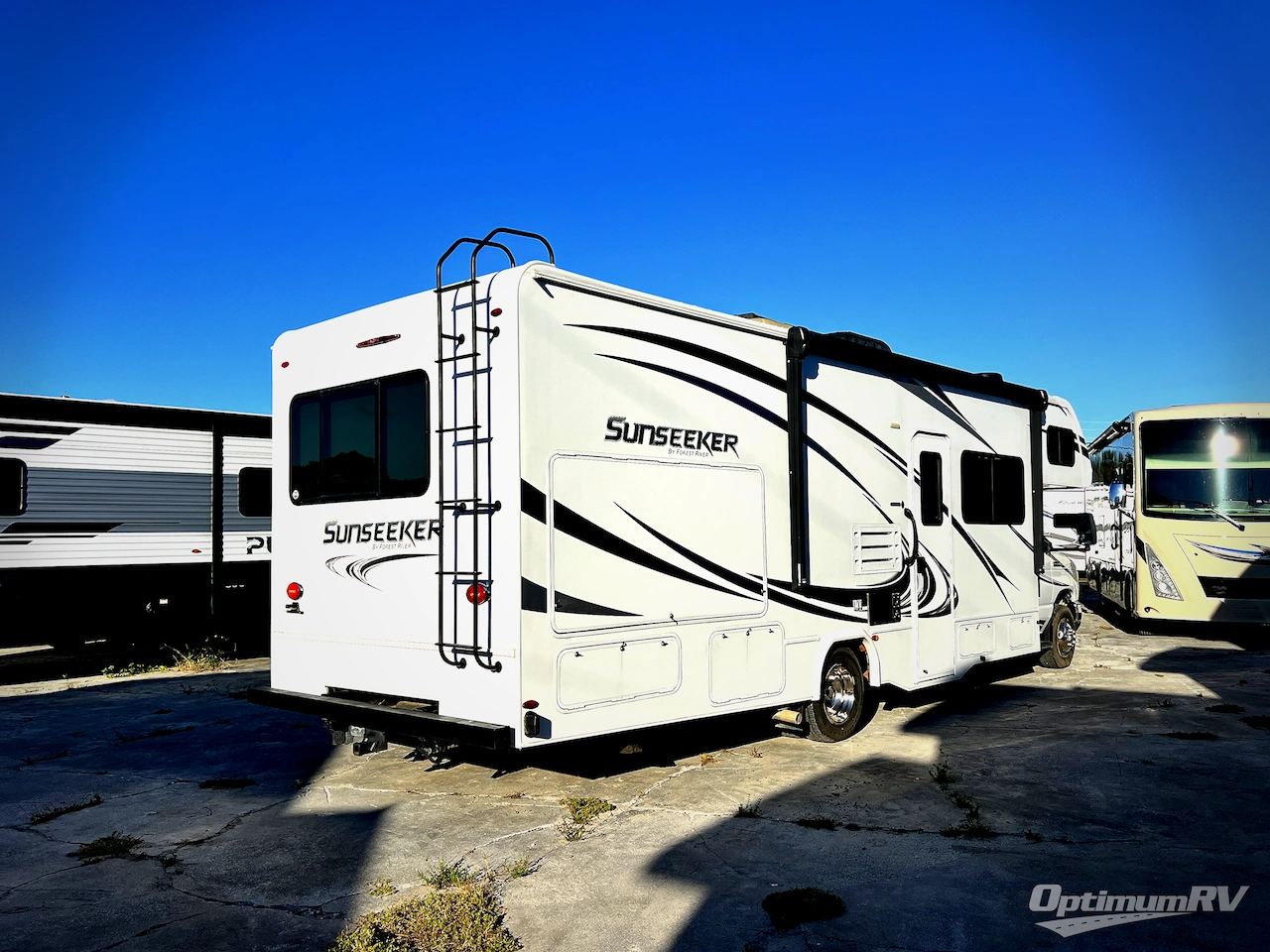 2019 Forest River Sunseeker 2860DS Ford Photo 2