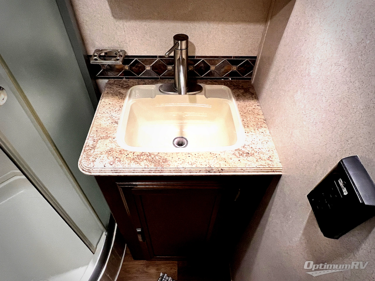 2017 Forest River Wildwood Heritage Glen 282RK Photo 29