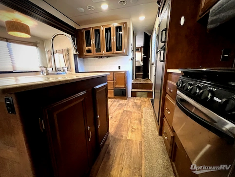 2017 Forest River Salem Hemisphere Hyper-Lyte 29RLSHL RV Photo 3