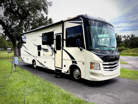 Used 2021 Jayco Alante 29F Featured Photo