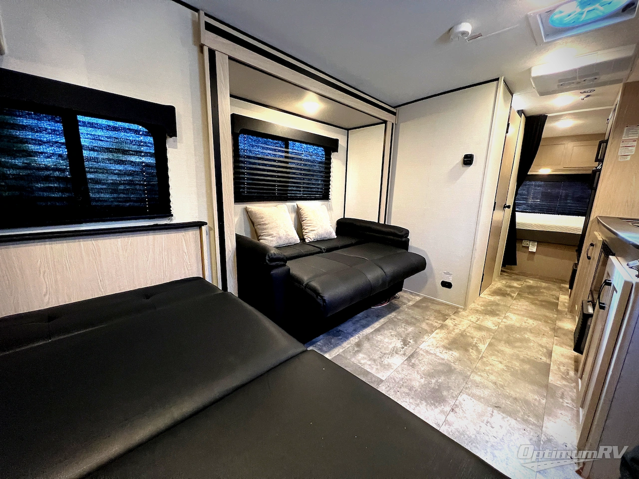 2022 Coachmen Apex Nano 213RDS Photo 12