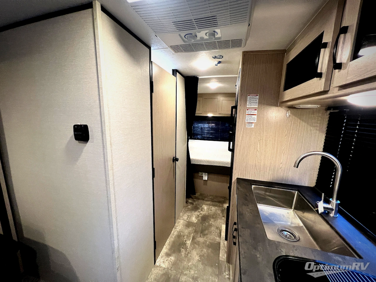 2022 Coachmen Apex Nano 213RDS Photo 21