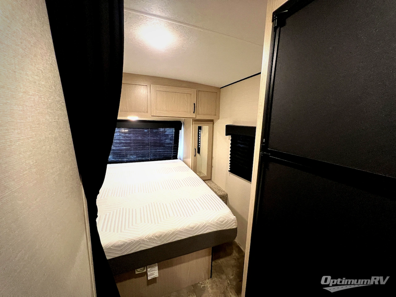 2022 Coachmen Apex Nano 213RDS Photo 29