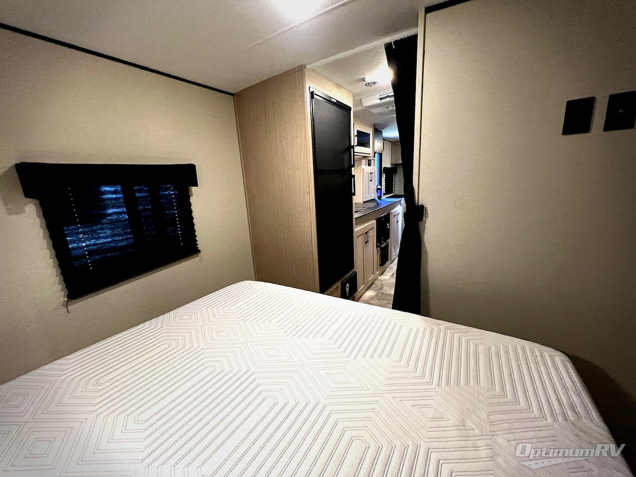 2022 Coachmen Apex Nano 213RDS Photo 32